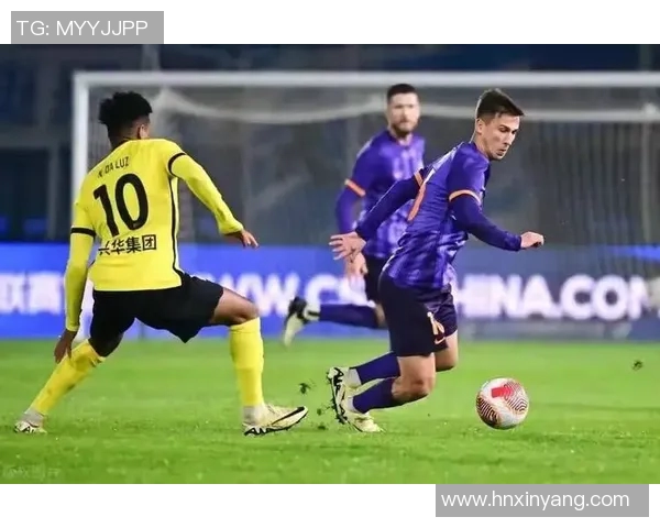 广州恒大进攻火力全开,继续领跑中超积分榜,超越上海申花取得五连胜 广州恒大进攻火力全开,继续领跑中超积分榜,超越上海申花取得五连胜